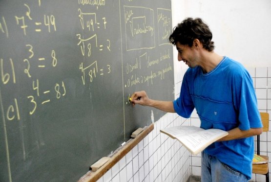  FNDE repassa R$ 1,2 biões do salário-educação 